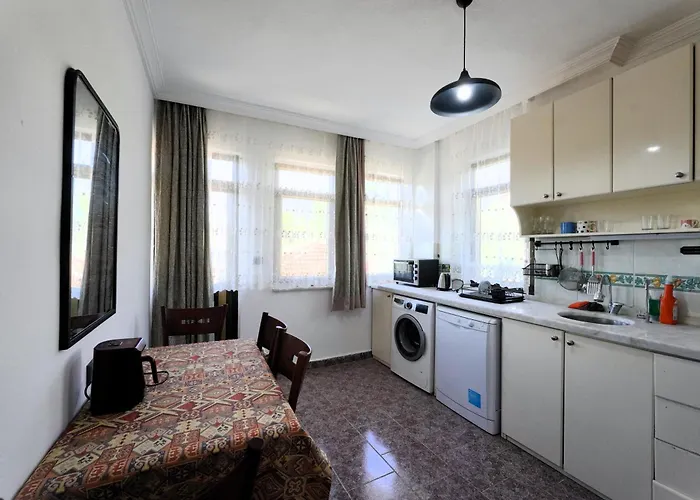 The Tulip Φετιγιέ